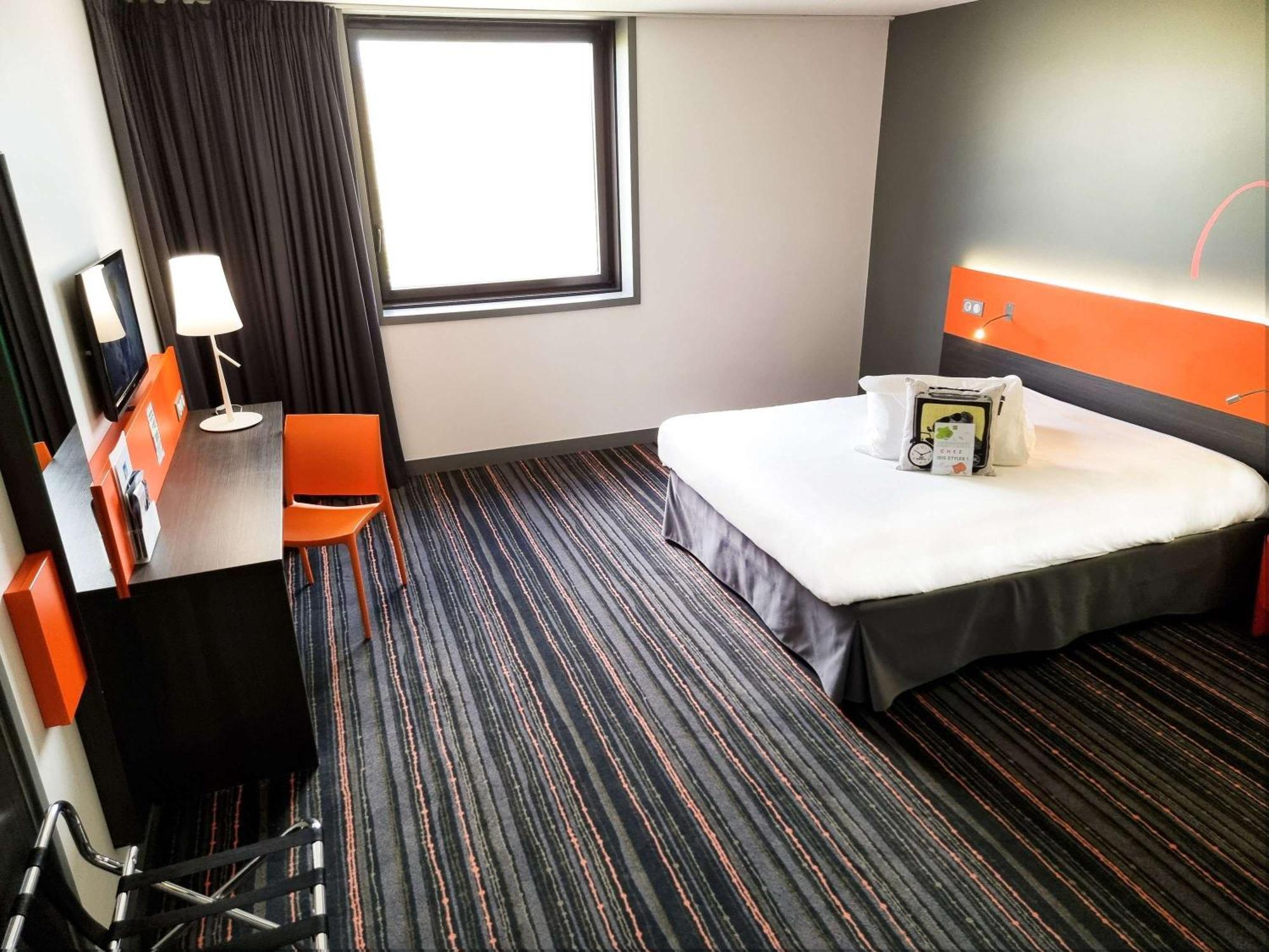 Ibis Styles Caen Centre Gare Hotel Екстериор снимка