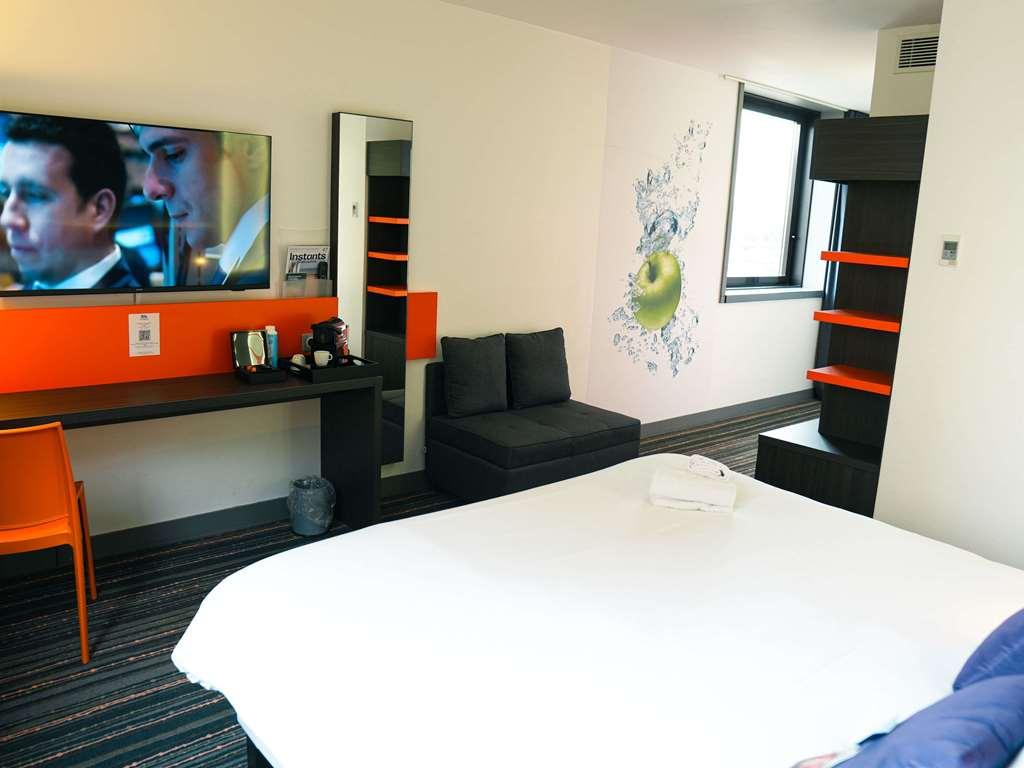 Ibis Styles Caen Centre Gare Hotel Стая снимка